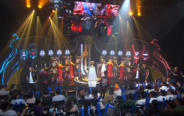 英雄联盟比赛：输了比赛，竟有粉丝追到网易云音乐去骂？